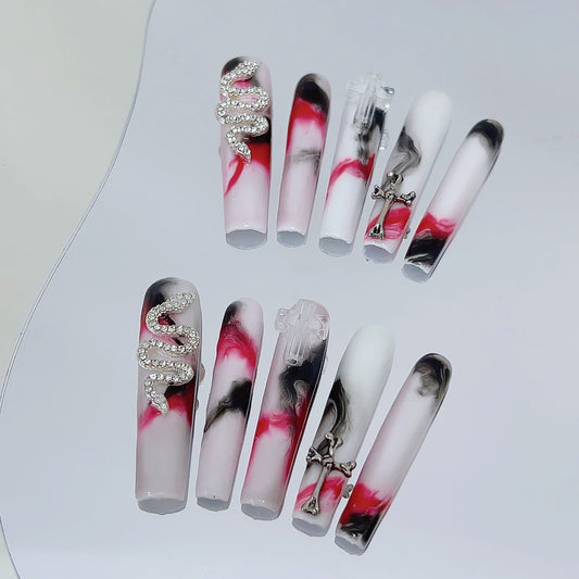 White Snake Luxurious Glue-on Nails Art