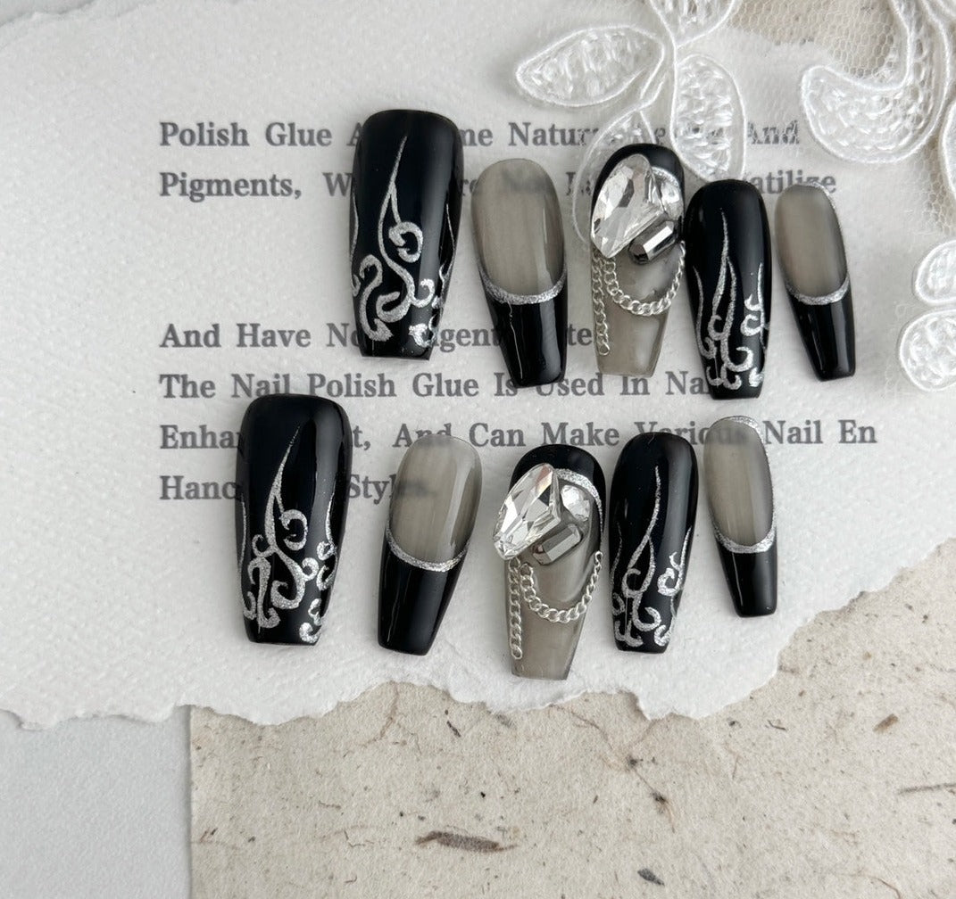 Black Swan Luxurious Glue-on Nails Art