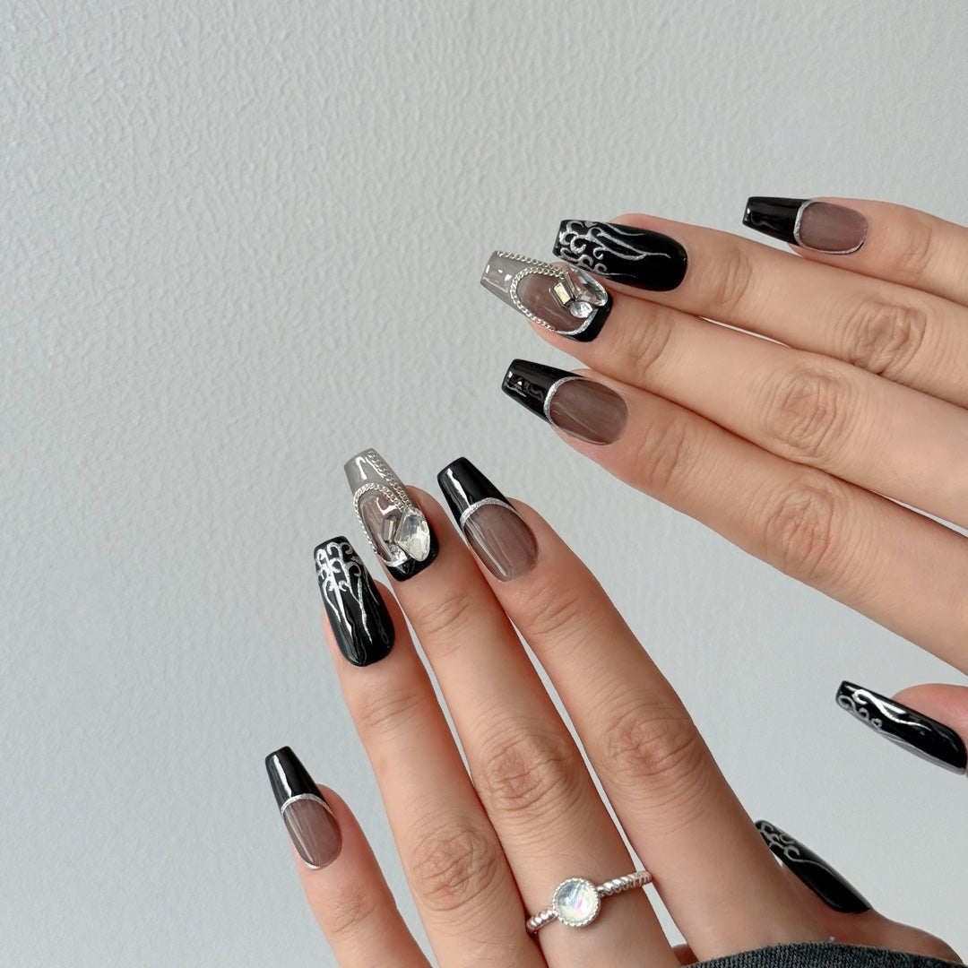 Black Swan Luxurious Glue-on Nails Art