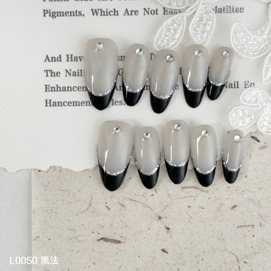 Black French Tip Luxurious Glue-on Nails Art